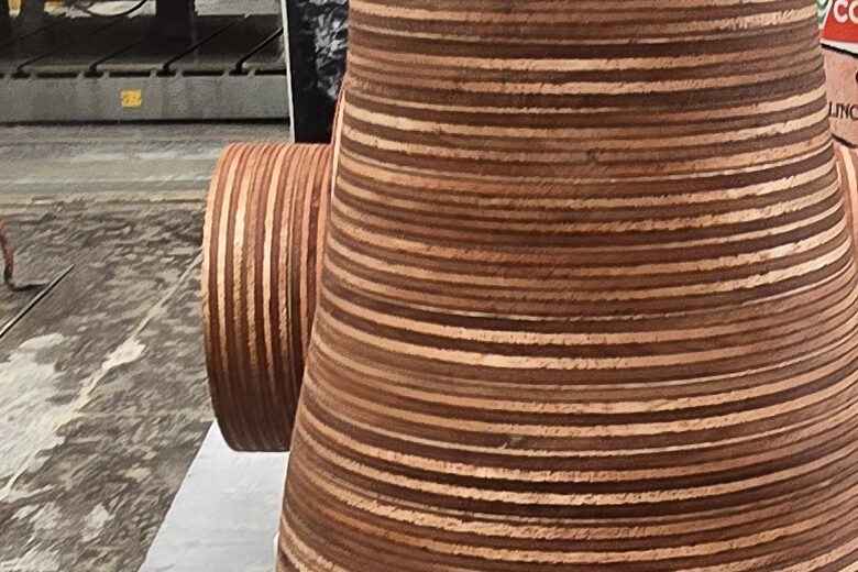 Il cono di risonanza finito, gli anelli di legno concentrici